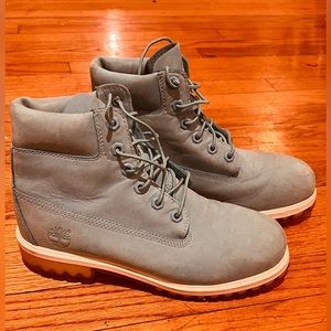 Timberland 6-INCH PREMIUM
WATERPROOF BOOT, Stone Blue size 6.5